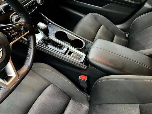 Used 2023 Nissan Altima 2.5 SV w/ SV Premium Package FWD image 20
