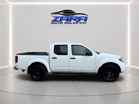 Used 2019 Nissan Frontier SV w/ Value Truck Package image 7