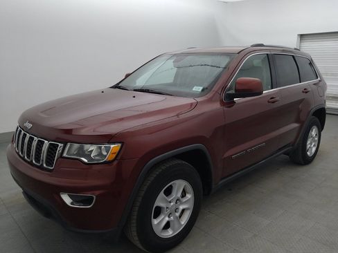 Used 2017 Jeep Grand Cherokee Laredo w/ Quick Order Package 2BE RWD image 2
