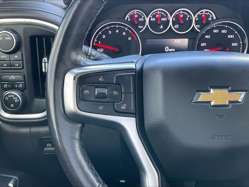 Used 2021 Chevrolet Silverado 1500 LT w/ Z71 Off-Road Package AWD/4WD image 23