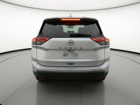 Used 2025 Nissan Rogue SV FWD image 7