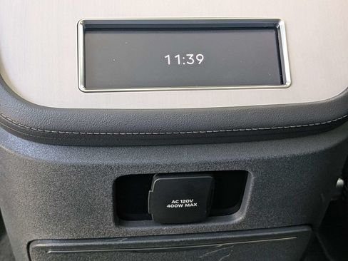 Certified 2026 Lincoln Navigator Reserve AWD/4WD image 16