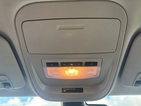 Certified 2022 GMC Canyon Denali image 38