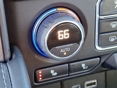 Used 2022 Chevrolet Tahoe LT image 21