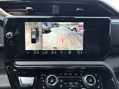 Used 2022 GMC Sierra 1500 AT4 w/ AT4 Premium Package AWD/4WD image 45