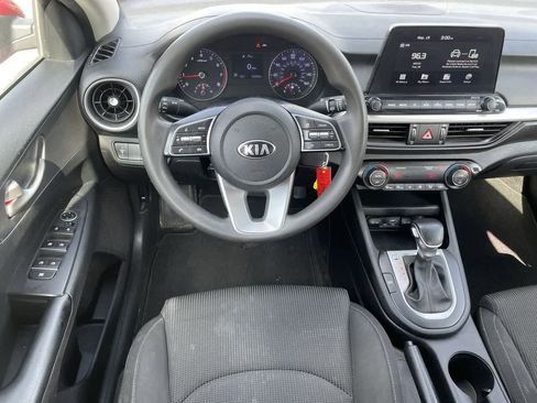 Used 2019 Kia Forte LXS image 11