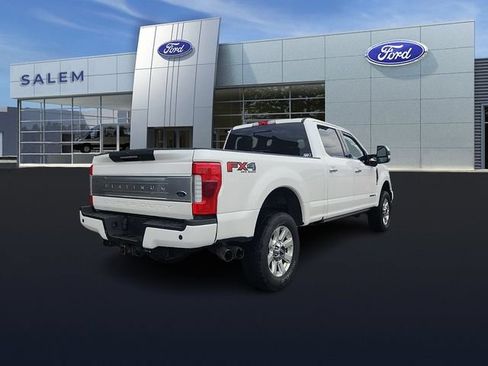 Certified 2019 Ford F250 Platinum w/ Platinum Ultimate Package AWD/4WD image 3