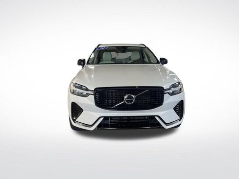 Certified 2024 Volvo XC60 B5 Plus w/ Protection Package Premier AWD/4WD image 9