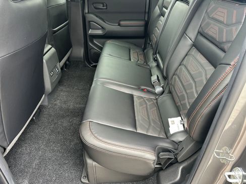 New 2026 Nissan Frontier 4x4 Crew Cab image 20