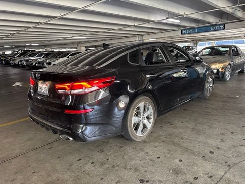 Used 2019 Kia Optima S FWD image 4