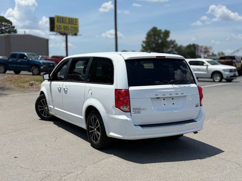 Used 2019 Dodge Grand Caravan GT FWD image 5