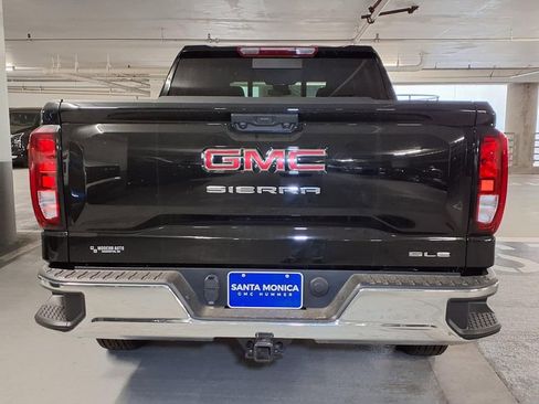 New 2026 GMC Sierra 1500 SLE w/ Preferred Package AWD/4WD image 9