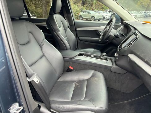 Certified 2024 Volvo XC90 B5 Core w/ Climate Package image 17