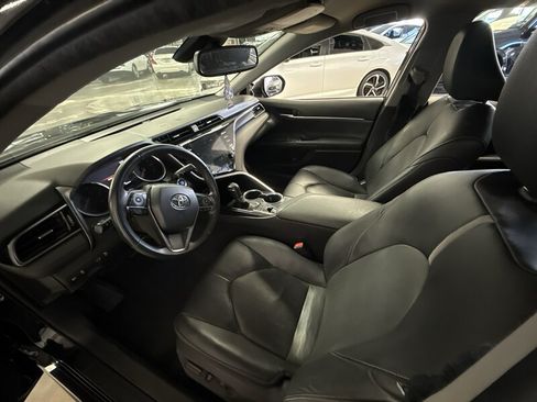 Used 2019 Toyota Camry XSE w/ Carpet Mat Package FWD image 12