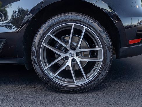 Certified 2026 Porsche Macan AWD/4WD image 25