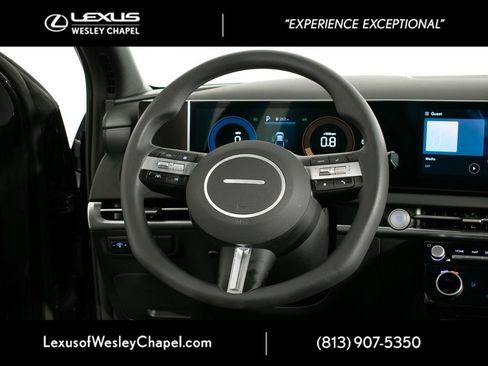 Used 2025 Hyundai Santa Cruz SEL FWD image 25