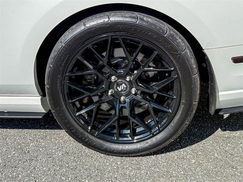 Used 2013 Ford Mustang Shelby GT500 image 19