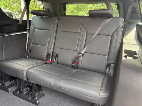 Used 2026 Chevrolet Suburban Z71 w/ Comfort Package AWD/4WD image 21