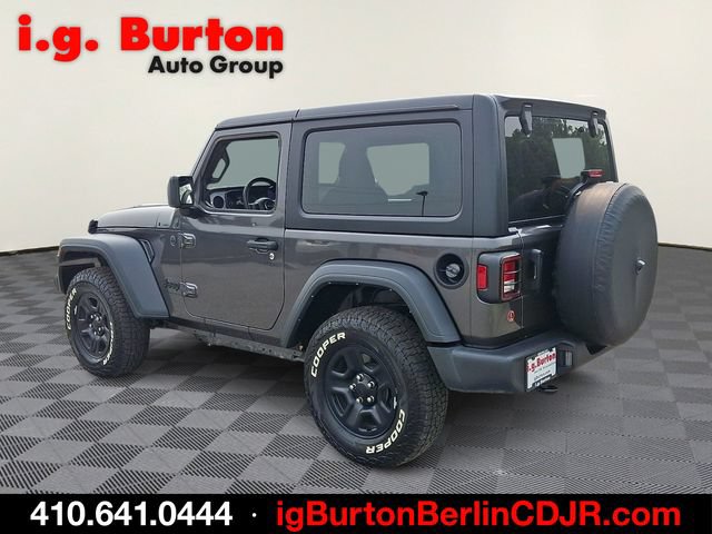 Used 2025 Jeep Wrangler Sport AWD/4WD image 4