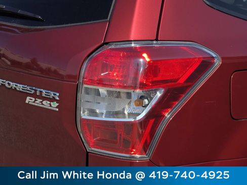Used 2015 Subaru Forester 2.5i Premium w/ All-Weather Package AWD/4WD image 12