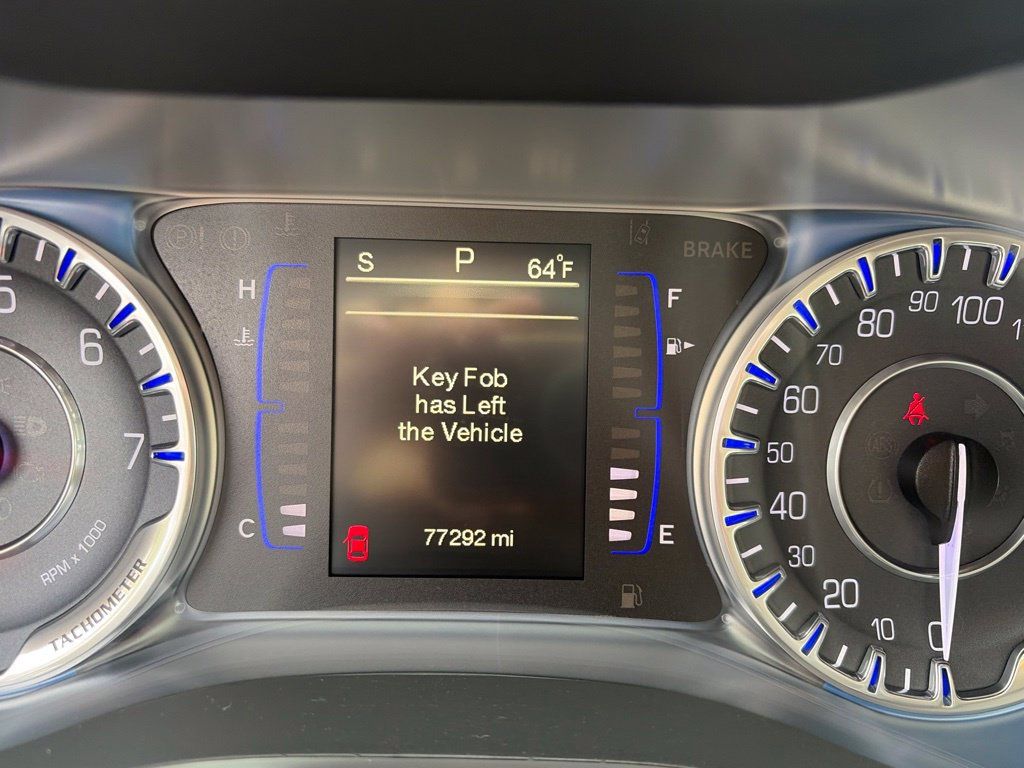 Used 2015 Chrysler 200 Limited w/ Convenience Group FWD image 20