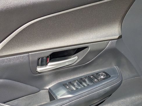 Used 2025 Toyota Grand Highlander AWD image 13