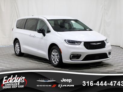 Used 2024 Chrysler Pacifica Touring-L