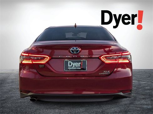 Used 2022 Toyota Camry XLE image 5