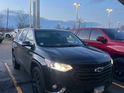 Used 2019 Chevrolet Traverse LT image 1