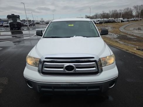Used 2011 Toyota Tundra 4x4 Double Cab w/ Tow Pkg image 2