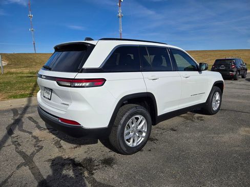 New 2025 Jeep Grand Cherokee Laredo X image 3