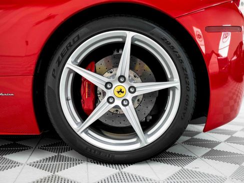 Used 2013 Ferrari 458 Spider RWD image 44