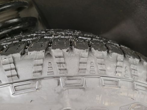 Certified 2023 Chevrolet Traverse LT w/ LPO, Floor Liner Package image 5