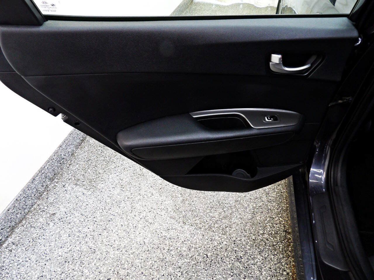 Used 2019 Kia Optima LX FWD image 9
