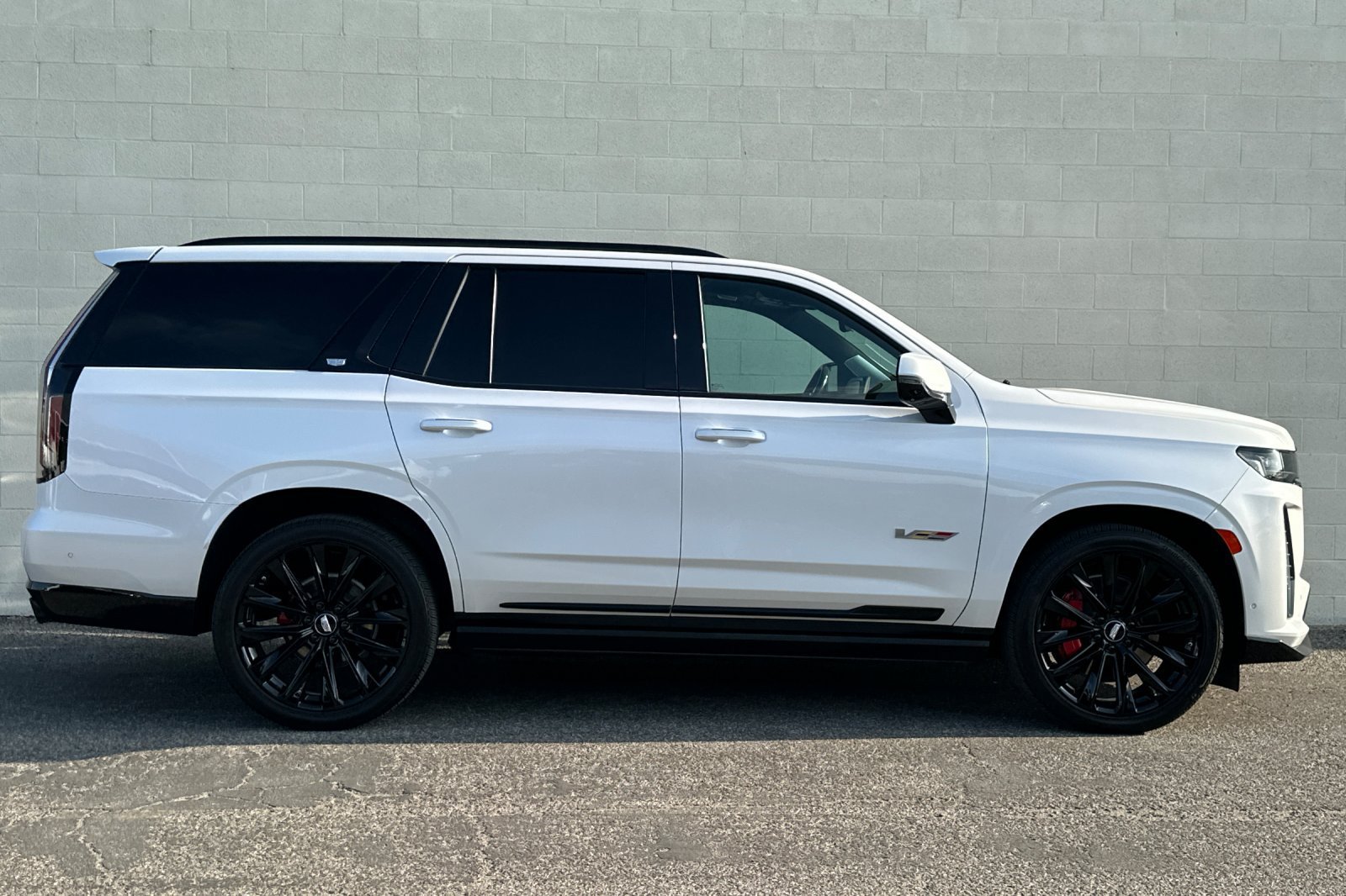 Certified 2023 Cadillac Escalade V AWD/4WD image 3