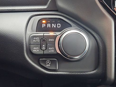 New 2026 RAM 1500 4x4 Crew Cab image 27