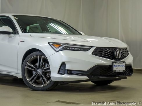 Used 2023 Acura Integra A-Spec image 3