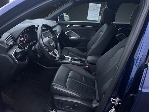 Used 2023 Audi Q3 2.0T Premium image 9