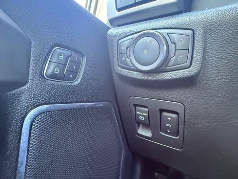 Used 2019 Ford F150 Platinum RWD image 18