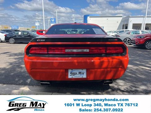 Used 2009 Dodge Challenger SRT8 w/ SRT Option Group II RWD image 6