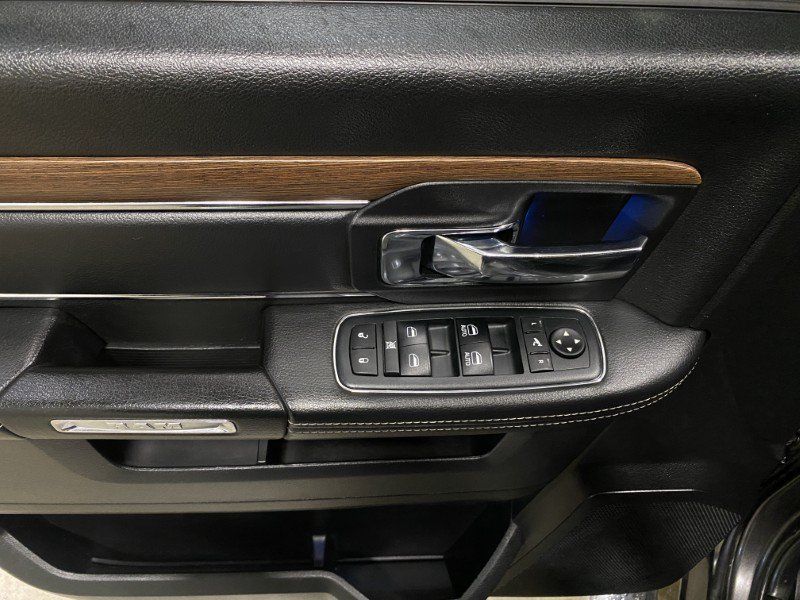 Used 2015 RAM 1500 Laramie w/ Convenience Group AWD/4WD image 33