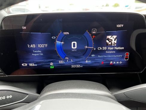 Used 2024 Chevrolet Blazer EV LT AWD/4WD image 31