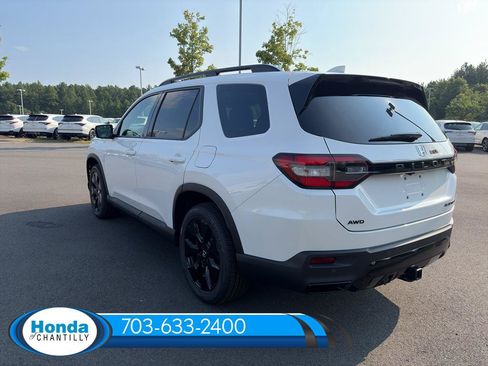 New 2026 Honda Pilot Black Edition image 5