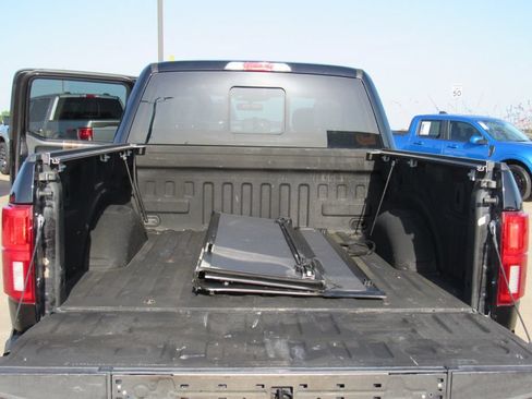 Used 2019 Ford F150 Lariat w/ Equipment Group 502A Luxury AWD/4WD image 19