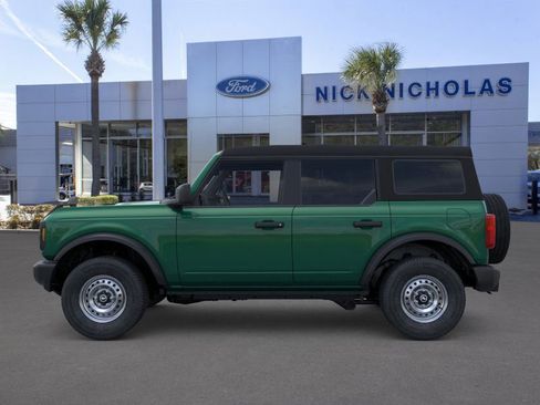 New 2025 Ford Bronco Base image 3