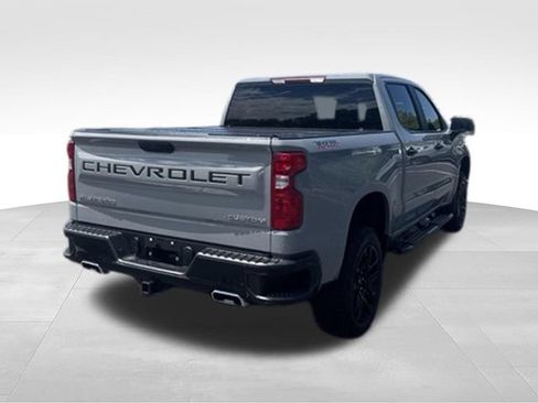 Used 2025 Chevrolet Silverado 1500 Custom Trail Boss w/ LPO, Dark Essentials Package AWD/4WD image 4