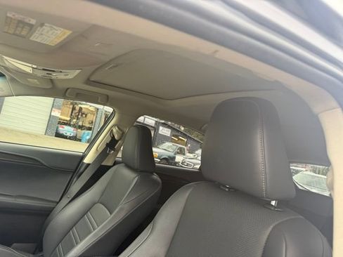 Used 2018 Lexus NX 300 AWD w/ Premium Package image 13