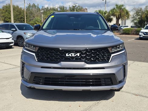 Certified 2023 Kia Sorento S image 3