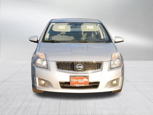 Used 2012 Nissan Sentra 2.0 SR image 2