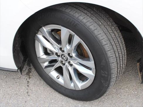 Certified 2023 Toyota Sienna Limited image 20